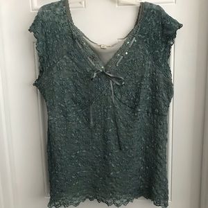 Green and white lace v-neck blouse